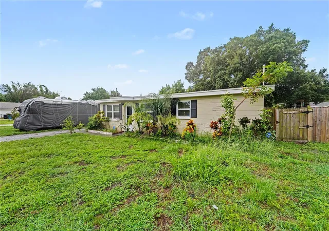 Photo 2 of Single family home for sale at 8490 92nd Terrace, Seminole, FL 33777 | MLS# TB8543880 | Listing updated on 2026-09-02