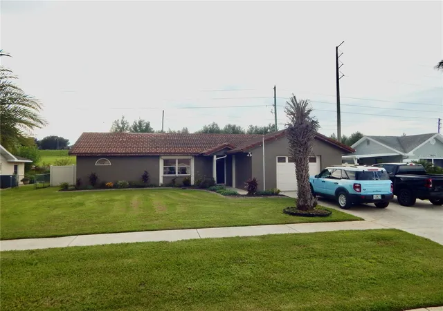 Photo 2 of Single family home for sale at 7353 Applegate Dr, Zephyrhills, FL 33540 | MLS# TB8543916 | Listing updated on 2026-09-01