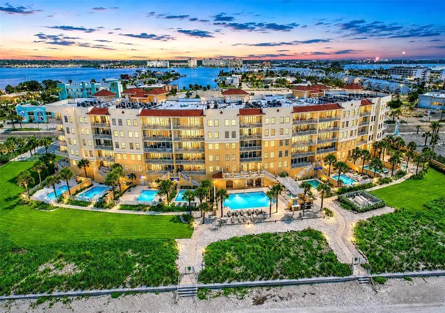 Listing Photo 2 - Condo for sale in building located at 15208 Gulf Blvd, Madeira Beach, FL 33708 - Unit #404