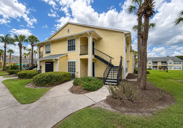 Photo 3 of Condo for sale at 1057 S Hiawassee Rd #1918, Orlando, FL 32835 | MLS# O6437761 | Listing updated on 2026-09-03