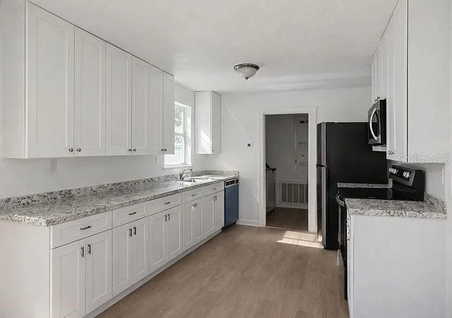 Photo 3 of Single family home for sale at 640 Jasmine Rd, Casselberry, FL 32707 | MLS# S5156635 | Listing updated on 2026-09-02