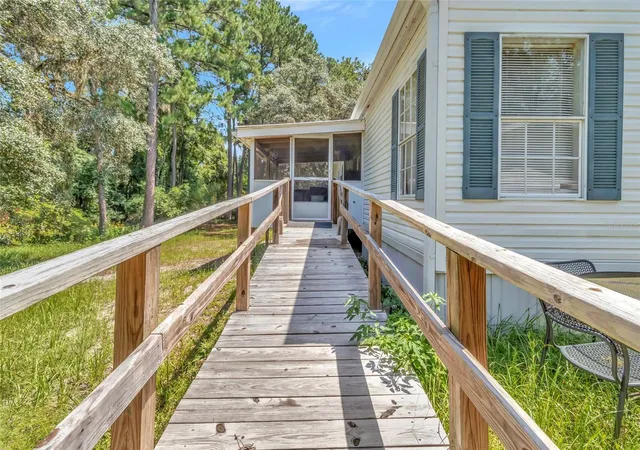 Photo 3 of Manufactured home for sale at 110 Hollister School Rd, Palatka, FL 32177 | MLS# OM731388 | Listing updated on 2026-09-01