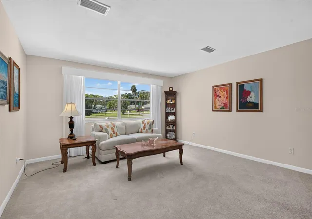 Photo 4 of Single family home for sale at 802 Sandwedge Dr, New Smyrna Beach, FL 32168 | MLS# NS1089132 | Listing updated on 2026-10-03