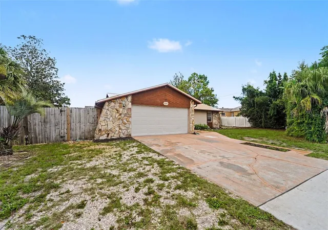 Photo 3 of Single family home for sale at 5296 Freeport Dr, Spring Hill, FL 34606 | MLS# O6437775 | Listing updated on 2026-09-02