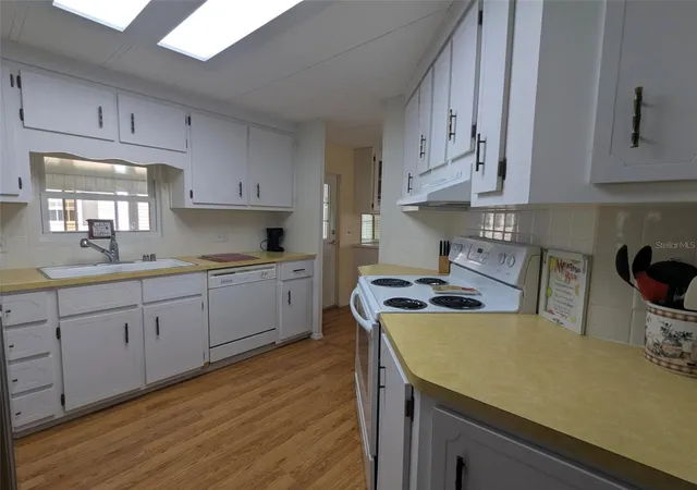 Photo 4 of Manufactured home for sale at 2100 Kings Hwy #137, Port Charlotte, FL 33980 | MLS# D6148621 | Listing updated on 2026-09-03