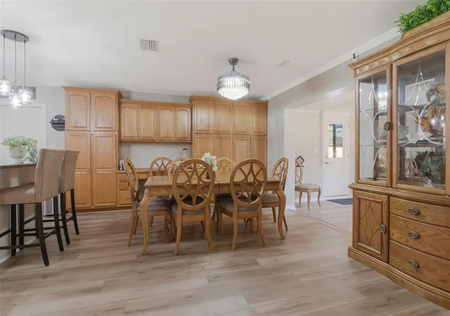 Photo 4 of Single family home for sale at 1912 May St, Brandon, FL 33510 | MLS# TB8543987 | Listing updated on 2026-09-04