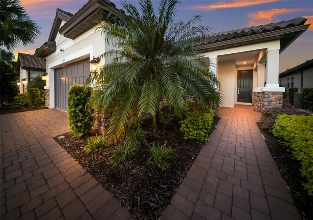 Photo 3 of Single family home for sale at 11112 Devonbridge Dr, Palmetto, FL 34221 | MLS# A4704574 | Listing updated on 2026-09-08
