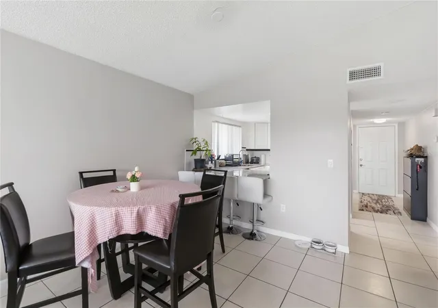 Listing Photo 5 - Condo for sale in building located at 1064 Lotus Pkwy, Altamonte Springs, FL 32714 - Unit #941