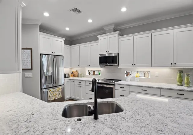 Photo 2 of Single family home for sale at 7953 Lake James Blvd, Lakeland, FL 33810 | MLS# L4964699 | Listing updated on 2026-09-02