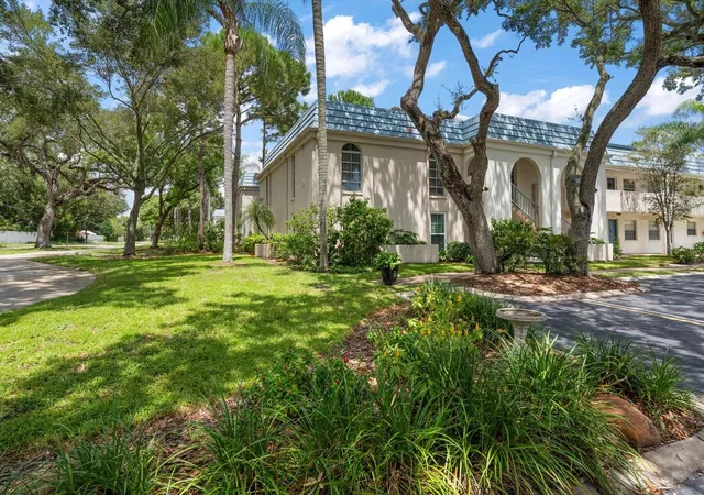 Photo 2 of Condo for sale at 1975 W Bay Dr #109, Largo, FL 33770 | MLS# TB8544064 | Listing updated on 2026-09-29