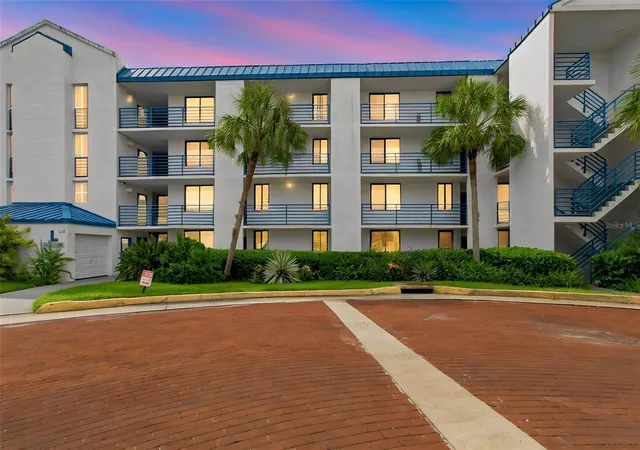 Condo for sale at 2424 W Tampa Bay Blvd #L404, TAMPA, FL 33607 | MLS# TB8544082