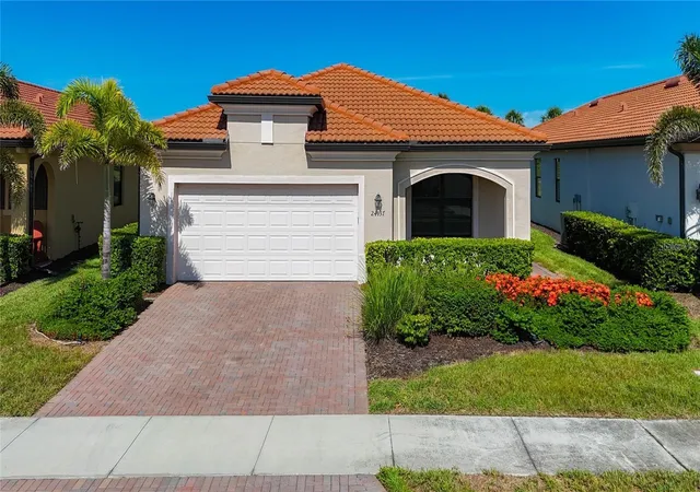 Photo 1 of Single family home for sale at 24137 Spartina Dr, Venice, FL 34293 | MLS# A4704593 | Listing updated on 2026-10-20
