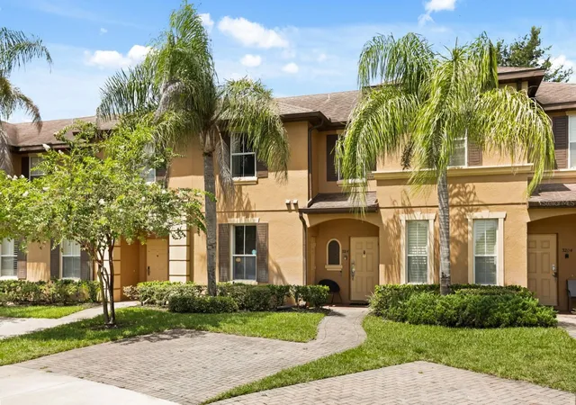 Photo 2 of Condo for sale at 3214 Calabria Ave #3214, Davenport, FL 33897 | MLS# O6437911 | Listing updated on 2026-09-03
