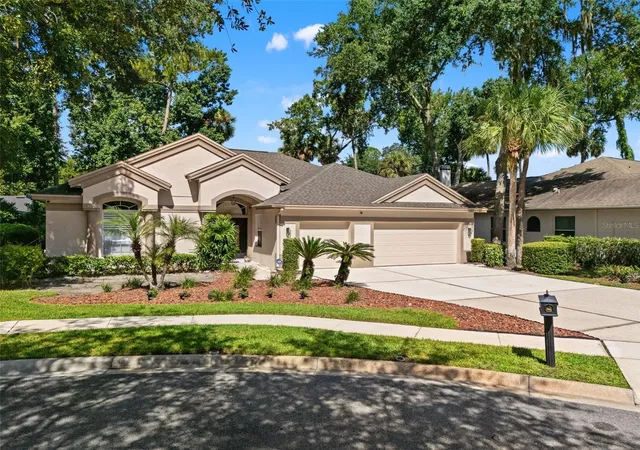 Photo 3 of Single family home for sale at 5325 Lake Blf Ter, Sanford, FL 32771 | MLS# O6437918 | Listing updated on 2026-09-02