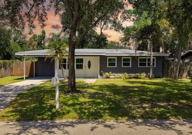 Photo 3 of Single family home for sale at 3169 Alta Vista St, Sarasota, FL 34237 | MLS# A4704616 | Listing updated on 2026-09-03