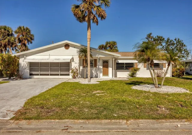 Photo 2 of Single family home for sale at 1780 Elinor Pl, Englewood, FL 34223 | MLS# D6148624 | Listing updated on 2026-09-03