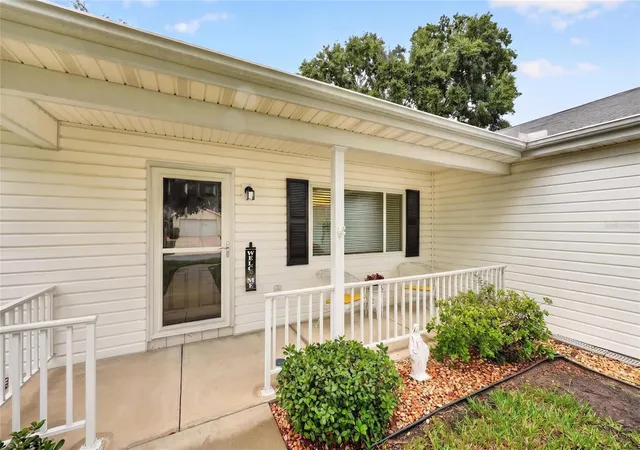 Photo 3 of Sale Pending at 13688 Se 89th Court, Summerfield, FL 34491 | MLS# OM731416 | Listing updated on 2026-09-08