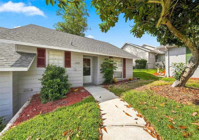 Listing Photo 3 - Condo for sale in building located at 1026 Villa Ln, APOPKA, FL 32712 - Unit #14