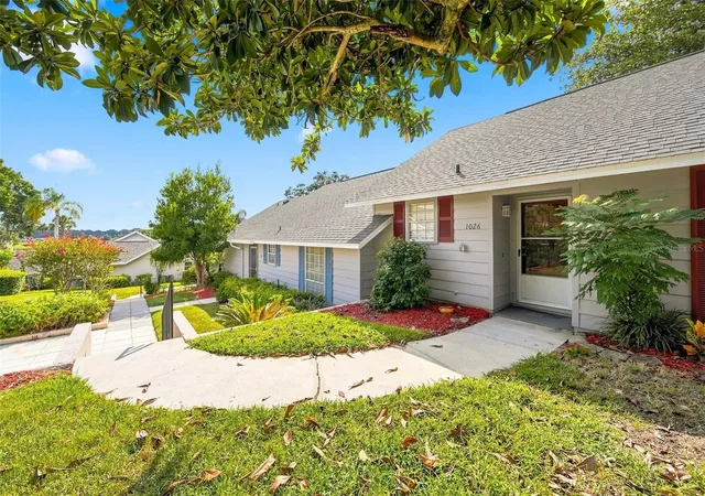 Listing Photo 4 - Condo for sale in building located at 1026 Villa Ln, APOPKA, FL 32712 - Unit #14