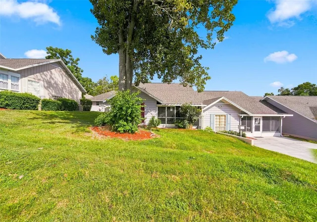Listing Photo 5 - Condo for sale in building located at 1026 Villa Ln, APOPKA, FL 32712 - Unit #14
