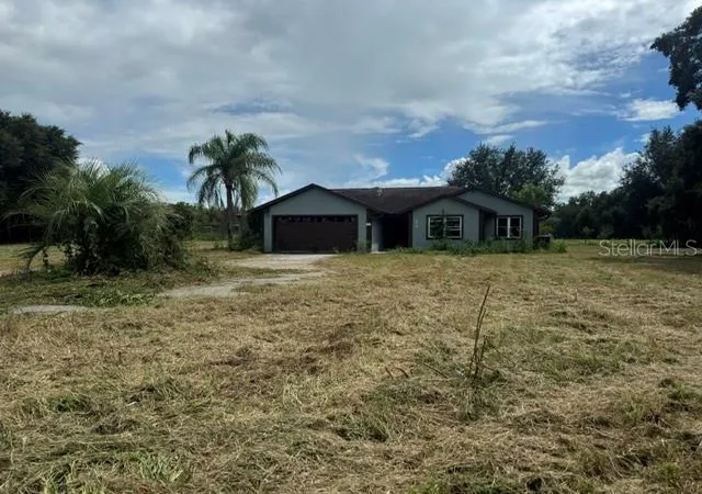 Photo 2 of Sale Pending at 2231 Cr 543, Sumterville, FL 33585 | MLS# G5117220 | Listing updated on 2026-10-07