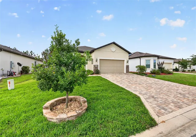 Photo 2 of Single family home for sale at 9304 SW 56th Loop, Ocala, FL 34481 | MLS# OM731430 | Listing updated on 2026-09-04