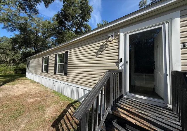 Photo 4 of Manufactured home for sale at 10685 SW 156th Place, Dunnellon, FL 34432 | MLS# O6438013 | Listing updated on 2026-09-02