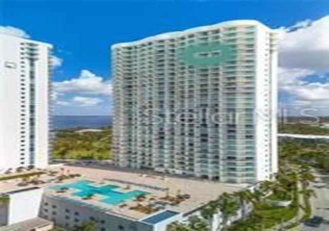 Listing Photo 2 - Condo for sale in building located at 3000 Oasis Grand Blvd, Fort Myers, FL 33916 - Unit #2802