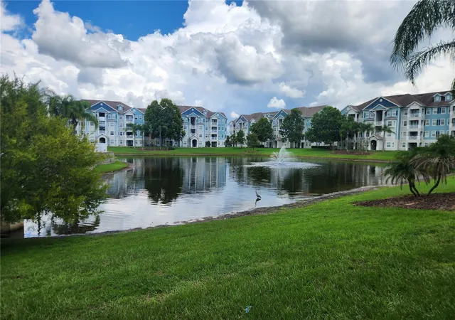 Listing Photo 5 - Condo for sale in building located at 5257 Cane Island Loop, Kissimmee, FL 34746 - Unit #302