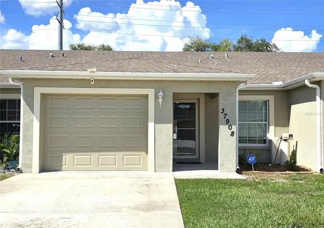Photo 2 of Single family home for sale at 37908 Prairie Rose Loop, Zephyrhills, FL 33542 | MLS# TB8544286 | Listing updated on 2026-09-02