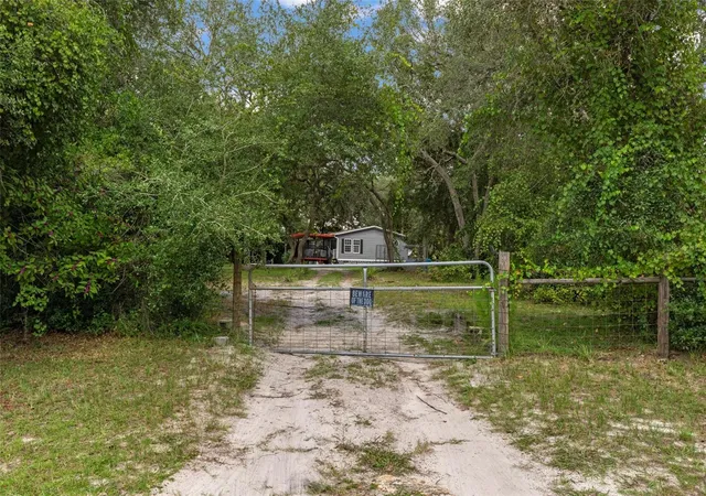 Photo 1 of Manufactured home for sale at 7495 Sw 155th Street, Dunnellon, FL 34432 | MLS# W7889089 | Listing updated on 2026-09-03
