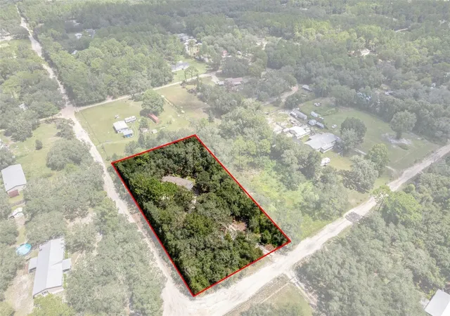 Photo 2 of Manufactured home for sale at 7495 Sw 155th Street, Dunnellon, FL 34432 | MLS# W7889089 | Listing updated on 2026-09-03