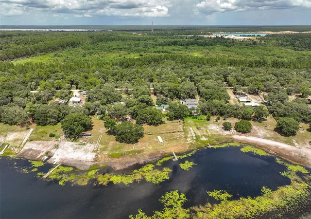Photo 2 of Single family home for sale at 5919 White Sands Rd, Keystone Heights, FL 32656 | MLS# GC543163 | Listing updated on 2026-09-03