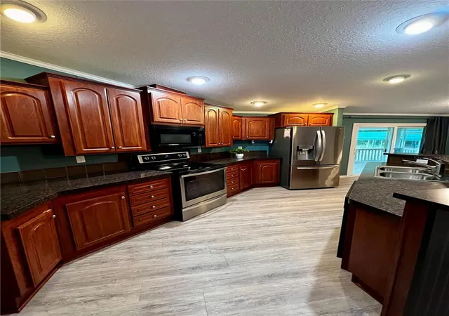 Photo 3 of Manufactured home for sale at 113 Sabrina Ln, Palatka, FL 32177 | MLS# FC321130 | Listing updated on 2026-10-12