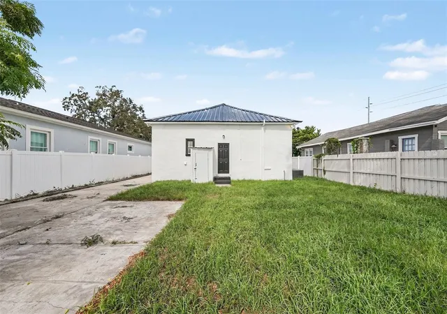 Photo 25 of Single family home for sale at 2923 Sanchez St, Tampa, FL 33605 | MLS# TB8544332 | Listing updated on 2026-09-08