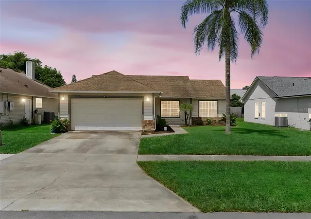 Photo 1 of Single family home for sale at 204 S Bristol Cir, Sanford, FL 32773 | MLS# O6438098 | Listing updated on 2026-09-04