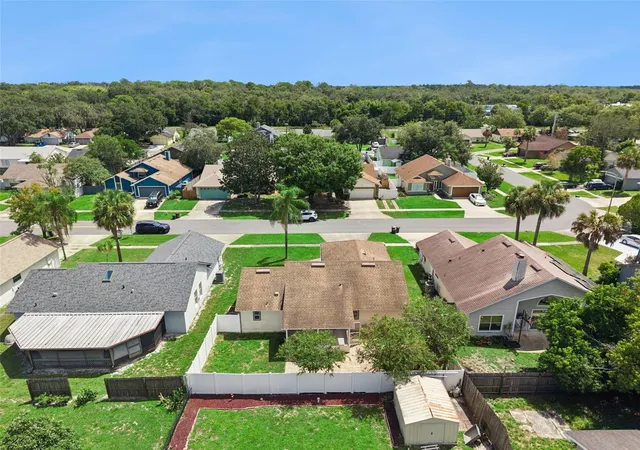 Photo 43 of Single family home for sale at 204 S Bristol Cir, Sanford, FL 32773 | MLS# O6438098 | Listing updated on 2026-09-04