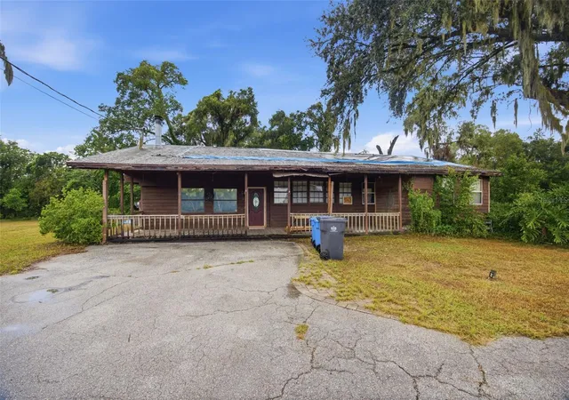 Photo 1 of Single family home for sale at 1810 Bland Way, Dover, FL 33527 | MLS# TB8544335 | Listing updated on 2026-09-29