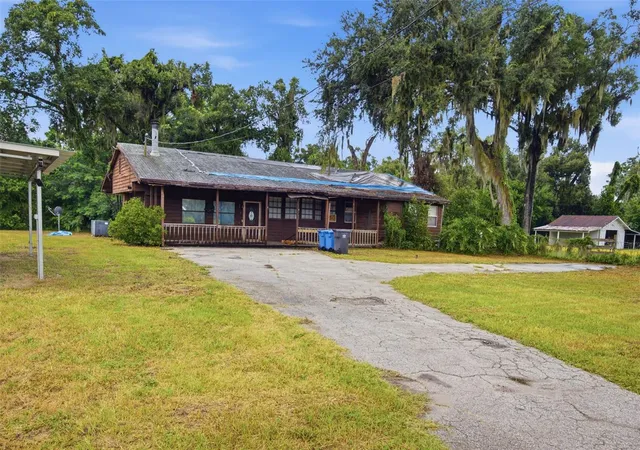 Photo 3 of Single family home for sale at 1810 Bland Way, Dover, FL 33527 | MLS# TB8544335 | Listing updated on 2026-09-29