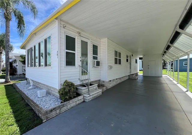Photo 2 of Manufactured home for sale at 1100 Belcher Rd S #241, Largo, FL 33771 | MLS# TB8544362 | Listing updated on 2026-09-05
