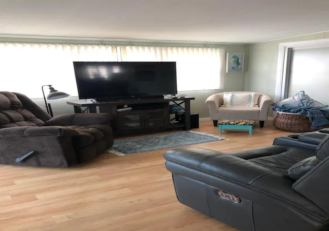 Photo 4 of Manufactured home for sale at 1100 Belcher Rd S #18, Largo, FL 33771 | MLS# TB8544365 | Listing updated on 2026-09-03