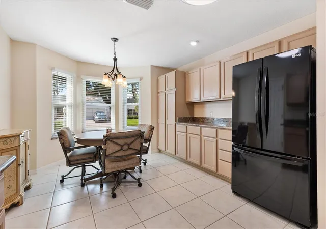 Photo 3 of Sale Pending at 915 Ventura Dr, Lady Lake, FL 32159 | MLS# G5117242 | Listing updated on 2026-09-28