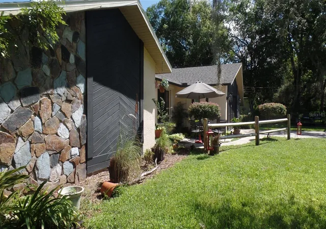 Photo 2 of Single family home for sale at 8057 Delaware Dr, Weeki Wachee, FL 34607 | MLS# W7889094 | Listing updated on 2026-09-03