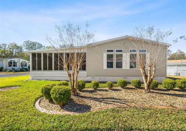 Manufactured home for sale at 2973 Kingswood Cir, BROOKSVILLE, FL 34604 | MLS# W7889095