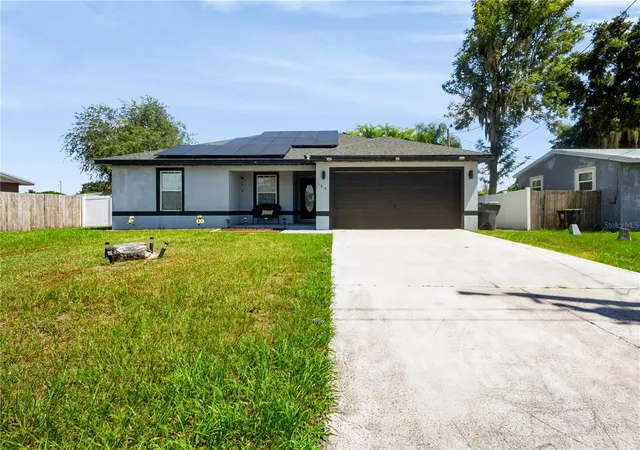 Photo 2 of Single family home for sale at 124 Pierce St, Lake Wales, FL 33859 | MLS# S5156735 | Listing updated on 2026-09-03