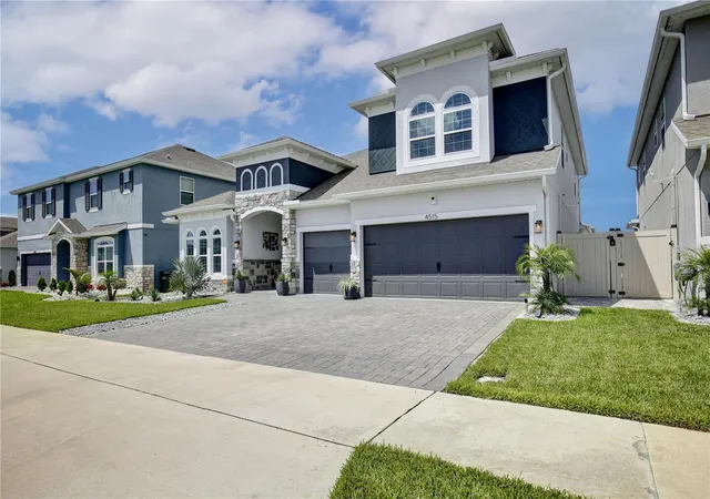 Photo 3 of Single family home for sale at 4515 Lions Gate Ave, Clermont, FL 34711 | MLS# O6438159 | Listing updated on 2026-09-04