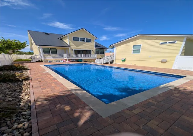 Photo 3 of Single family home for sale at 414 Jessamine Blvd, Daytona Beach, FL 32118 | MLS# V4951052 | Listing updated on 2026-10-08