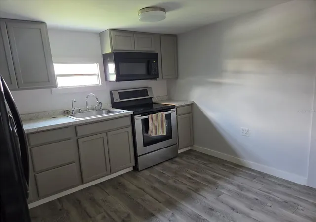 Photo 2 of Manufactured home for sale at 6240 Connecticut St, Zephyrhills, FL 33542 | MLS# TB8544407 | Listing updated on 2026-09-02