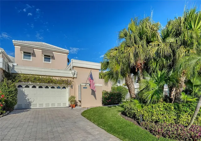Photo 2 of Single family home for sale at 3530 Mistletoe Ln, Longboat Key, FL 34228 | MLS# A4704713 | Listing updated on 2026-09-02