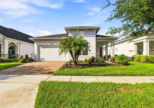 Photo 1 of Single family home for sale at 5006 E Fountainwood Dr, Saint Cloud, FL 34772 | MLS# S5156737 | Listing updated on 2026-09-05